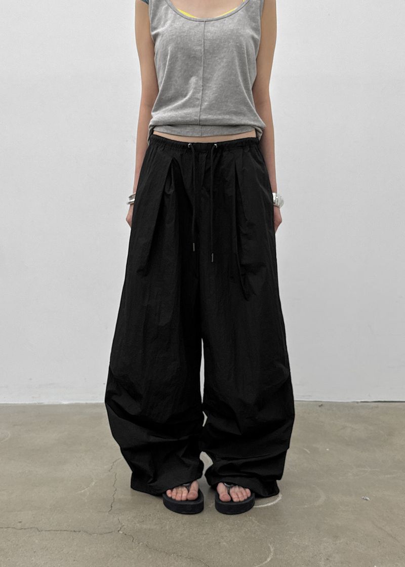 [MADE] Ronisel Nylon Tuck Banding Pants