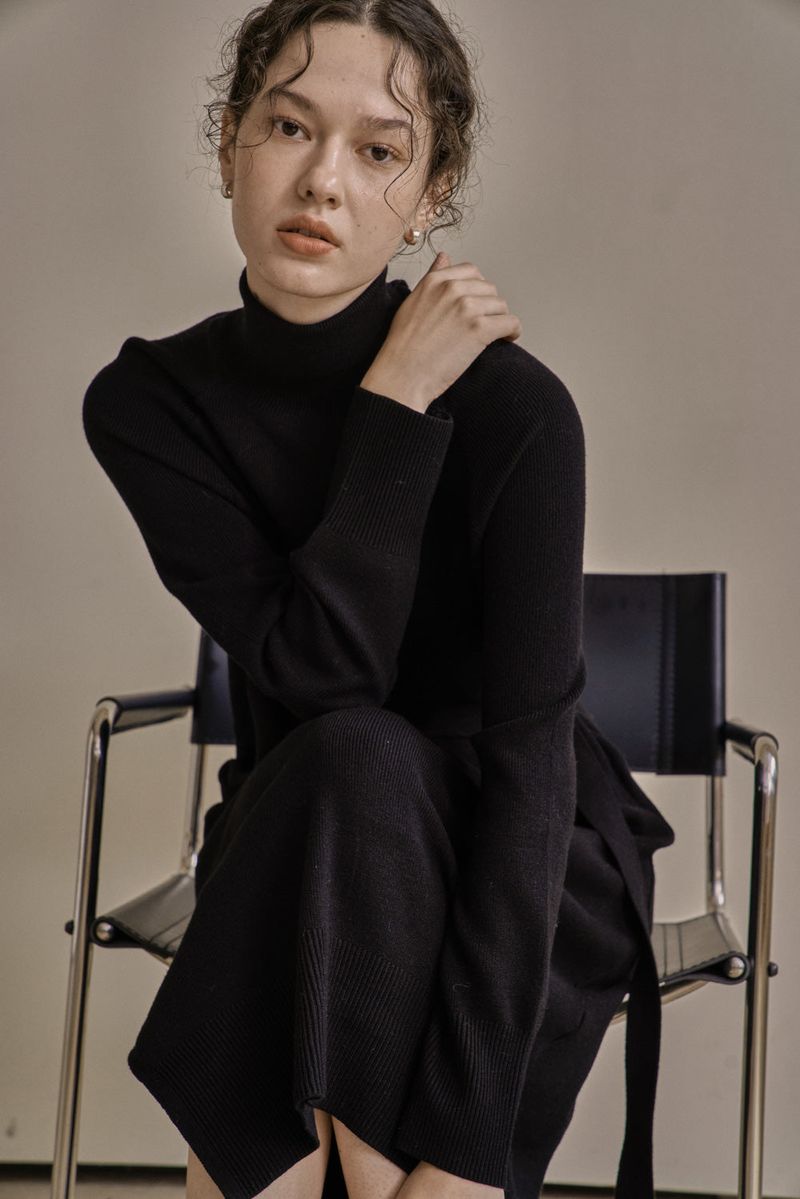 UNBALANCED KNIT DRESS_BLACK