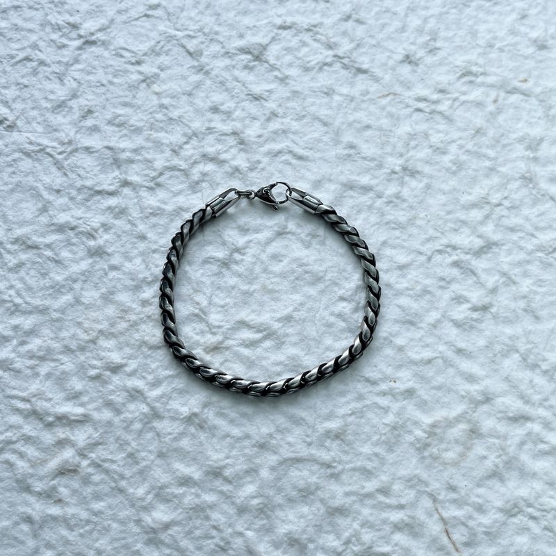 Oxidized Twist Chain Bracelet
