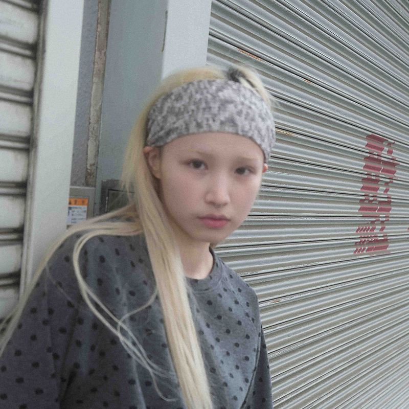 KOOKEESEE（クキシ）の「ウィンクルヘッドバンド (マーブルグレー)（ヘアアクセサリー）」