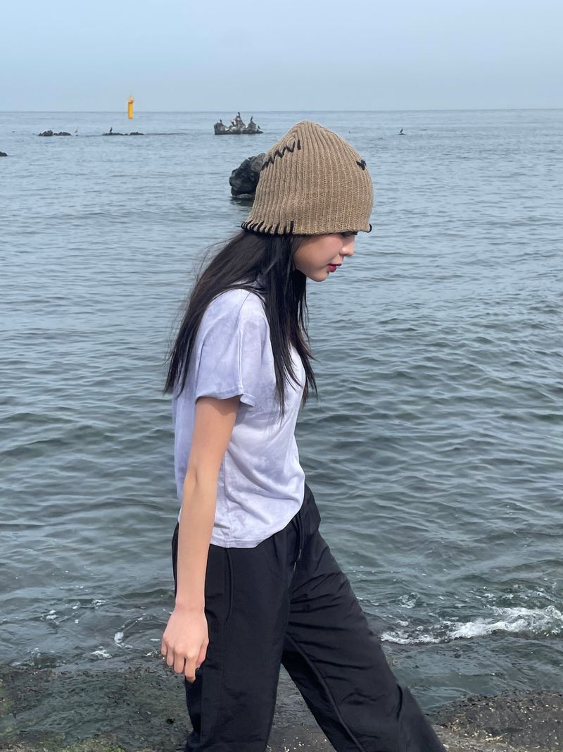 Scratcher beanie