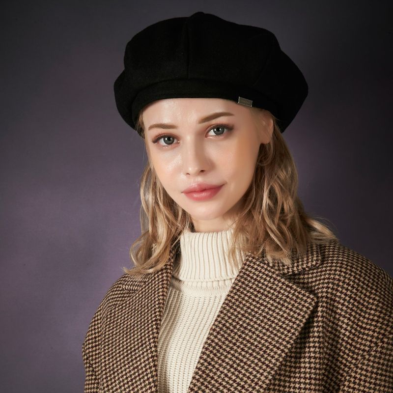 Bold metal tip wool beret BLACK