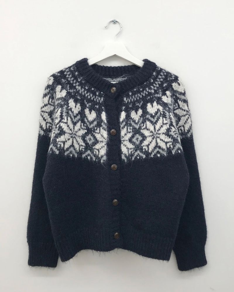 Roselle Heart Snowflake Cardigan (2color)