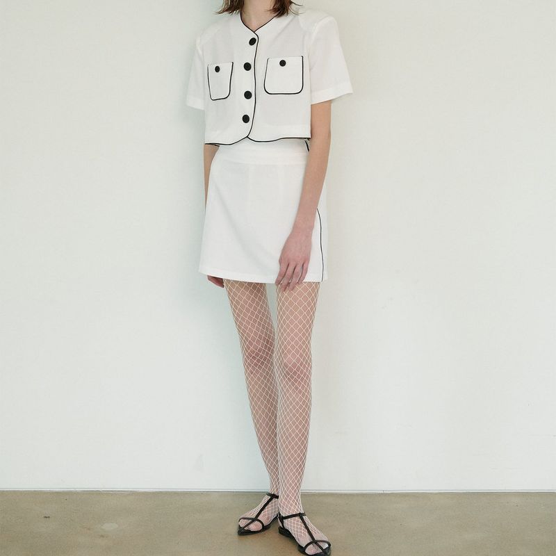 LINE MINI SKIRT, WHITE