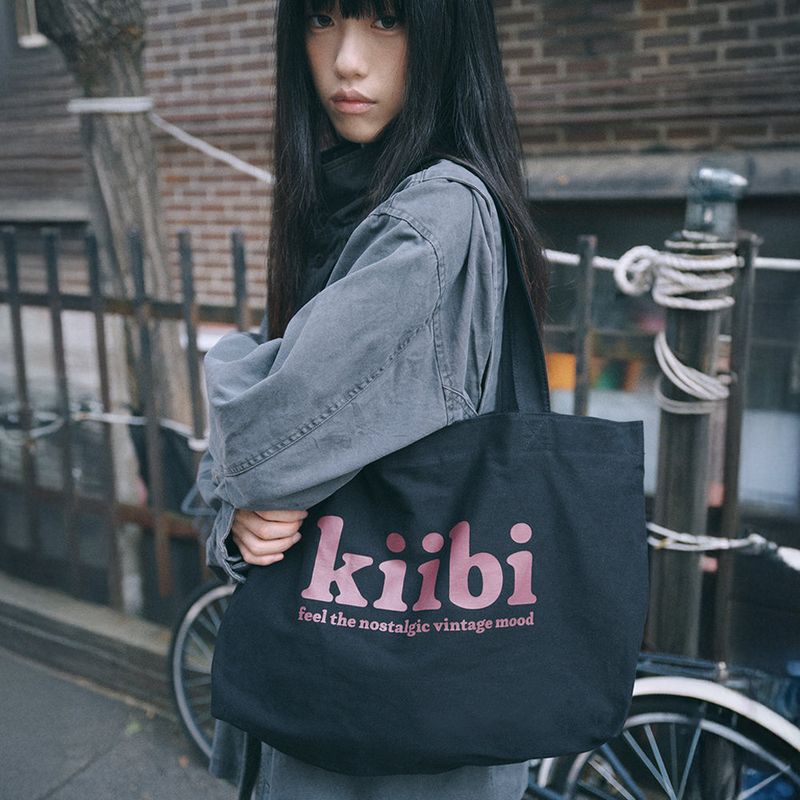 kiibi（キイビ）の「ビッグ ポケット ショルダーバッグ チャコール（バッグ）」