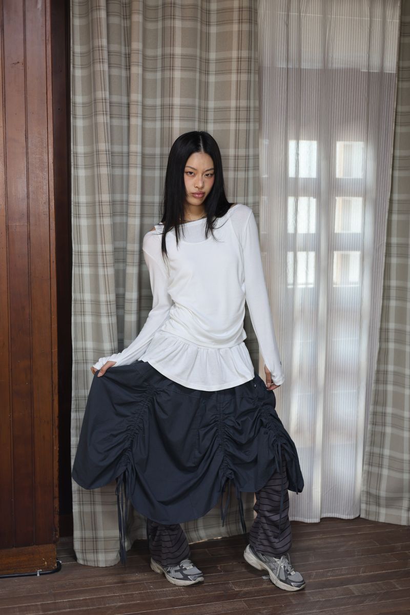  drawn ruffle skirt_charcoal