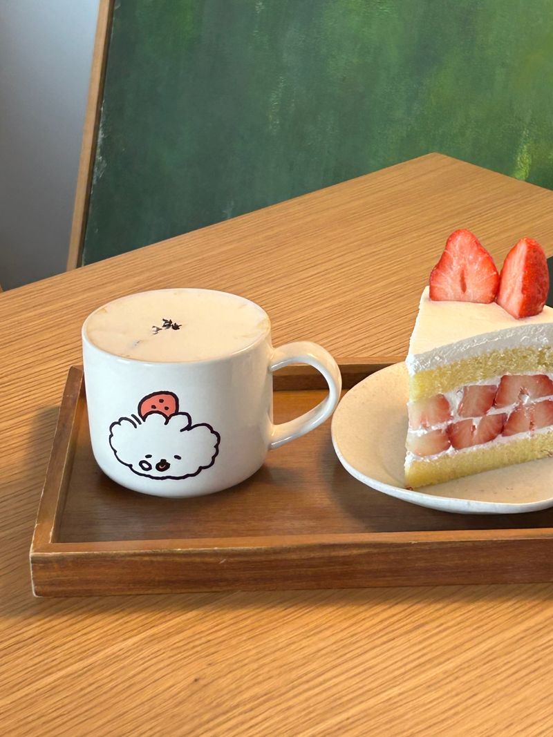 Mug Cup ┃ Strawberry Cream