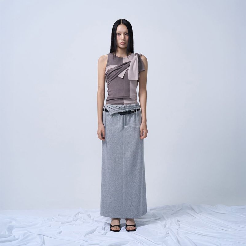 UNBALANCE SLEEVELESS TOP (COCOA)