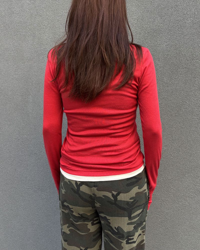 シャーリング レイヤード トップ (RED) 