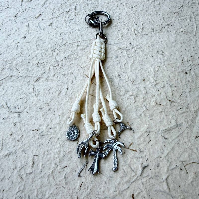 FADE MEET（フェードミート）の「Beach Relic Keychain（Others）」