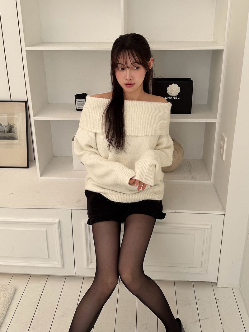 [MADE] Endelin Wool Off-Shoulder Knit