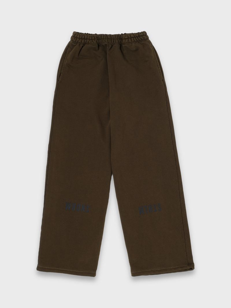 stockholm syndrome（ストックホルムシンドローム）の「STHLMSNDRM スウェットパンツピグメント ダイ - ブラウン（パンツ）」