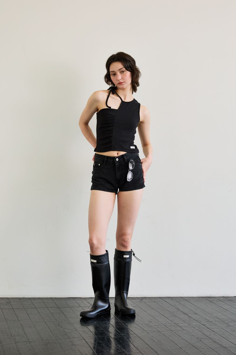 BEBE UNBALANCE SLEEVELESS TOP / BLACK