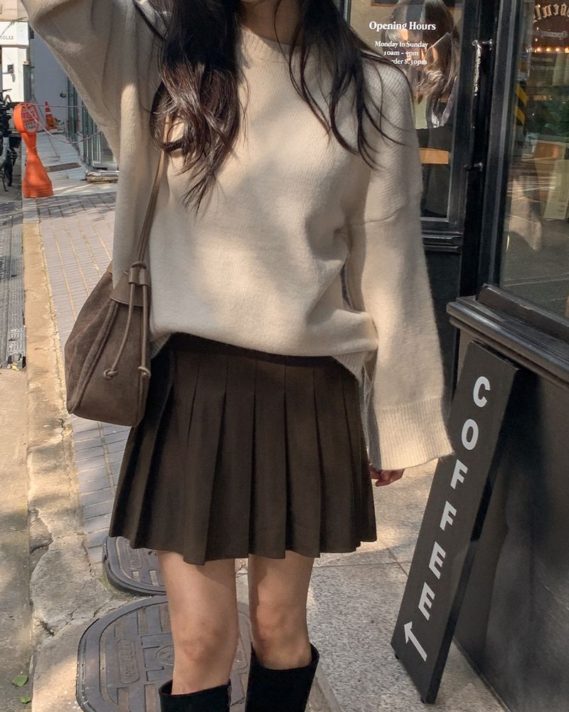 Tena pleated mini skirt (with inner pants)