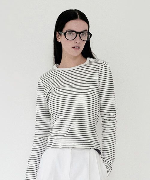 KIRSH（キルシー）の「KIRSH プレーンストライプスリムフィット長袖Tシャツ [WHITE]（トップス）」