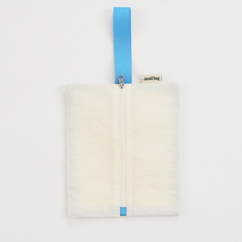 Nylon strap pouch 