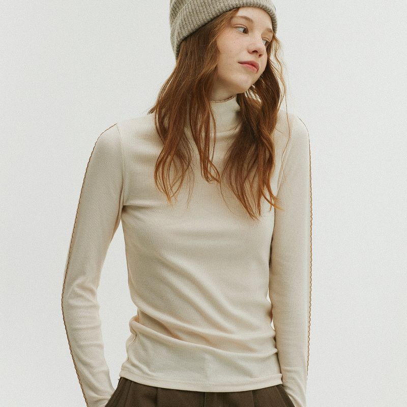 Between A and B(ビットウィーンエーアンドビー)の「PICOT STITCH RIBBED TURTLENECK T-SHIRT_LIGHT BEIGE(Tops)」