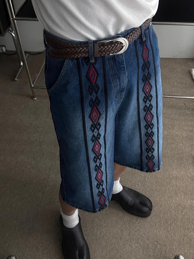 ASCLO(エジュクロ)の「ASCLO Ethnic Embroidery Denim Bermuda Pants (2color)(Pants)」