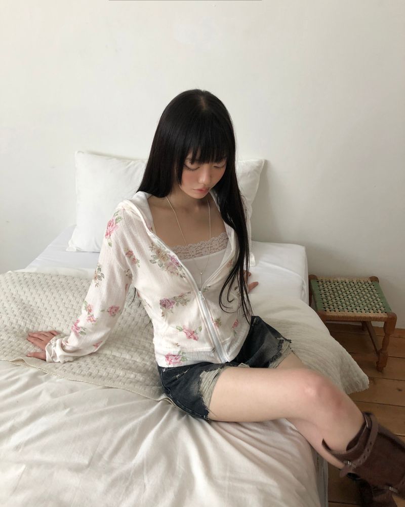 Somu Floral Eyelet Hooded Zip-Up