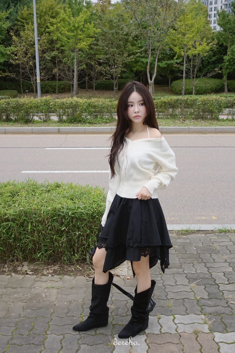 Deep cotton lace unbalanced midi skirt
