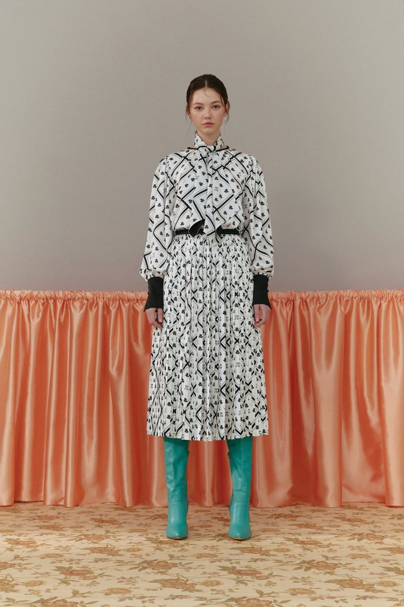 ROMANCHIC(ロマンシック)の「Pleated skirt(Skirts)」