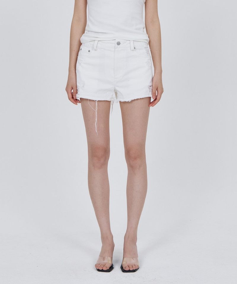 CONY WING EMBROIDERY CUT-OFF SHORTS / WHITE