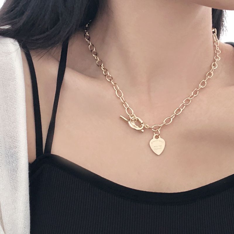 Blingmoon（ブリングムーン）の「ユニークハートネックレス（アクセサリー）」