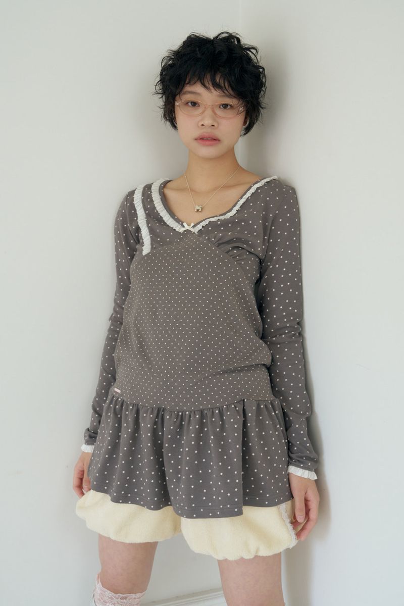 SHAKIRI（シャキリ）の「STARRY LACE SHIRRING DRESS (CHACOAL)（Dresses）」