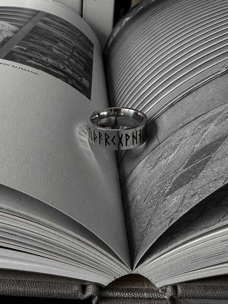 ASCLO(エジュクロ)の「ASCLO Rune Character Ring(Accessories)」