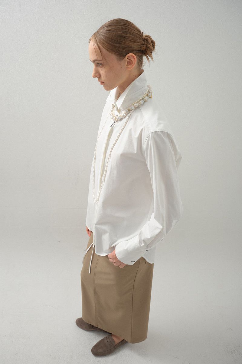Hidden Embroidery Stitch Shirt_White
