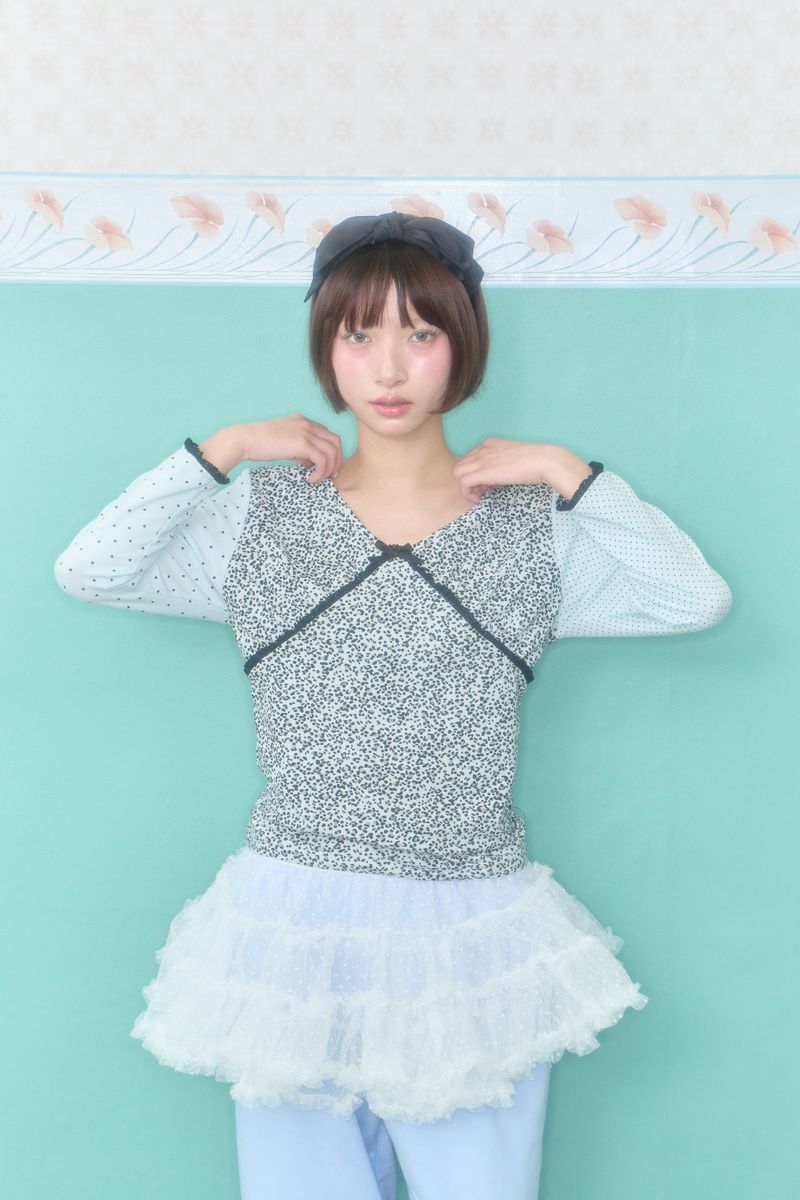 SHAKIRI（シャキリ）の「LEO HEART LACE TOP (MINT)（Tops）」