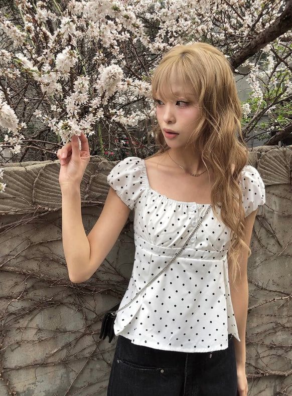 anyonemore（エニーワンモアー）の「Ayu Dot Button Pintuck Blouse（Tops）」