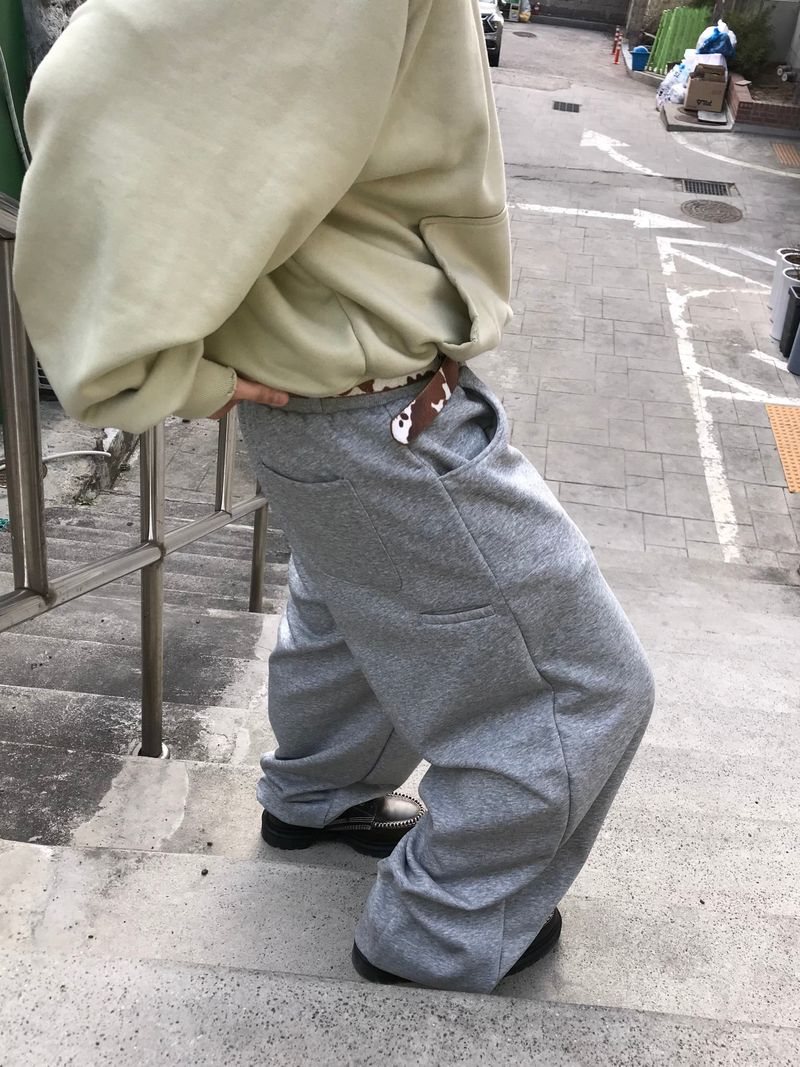 Wide Belt Sweatpants (6c)