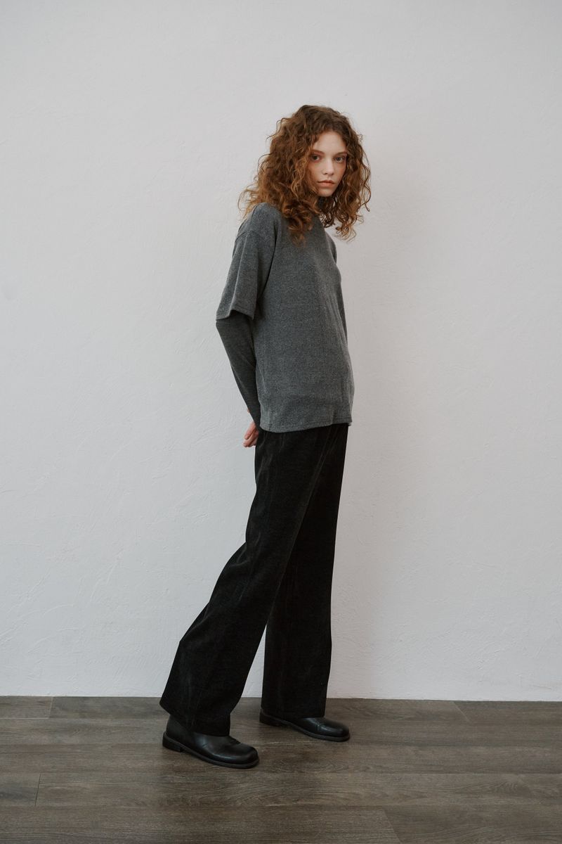 Corduroy boots cut pants (Black)