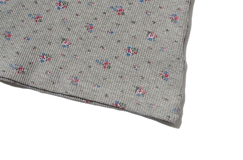 FLOWER WAFFLE BUTTON HOODIE - GRAY