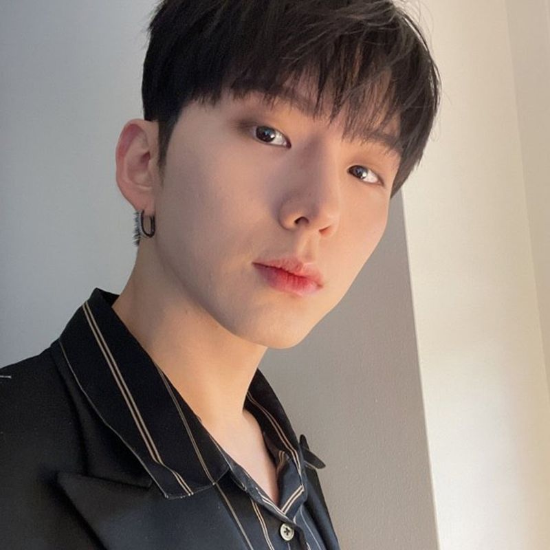 [MONSTA X] S925 Hoop Sha Earrings (Black Silver)