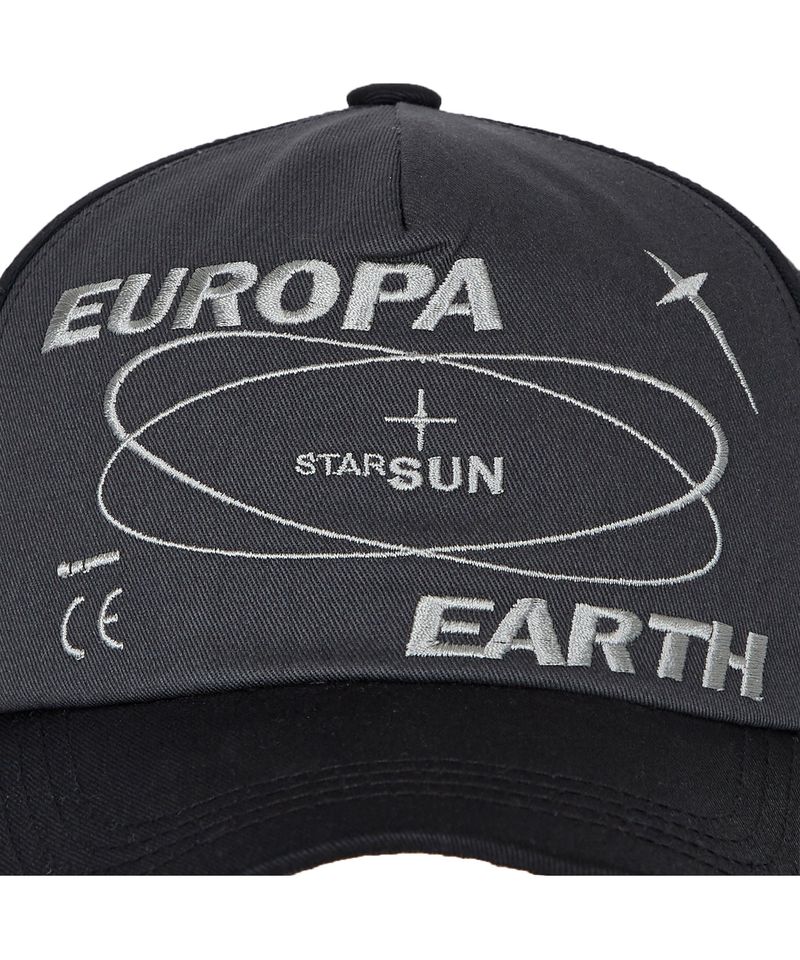 Europa 5 Panel Cap Black