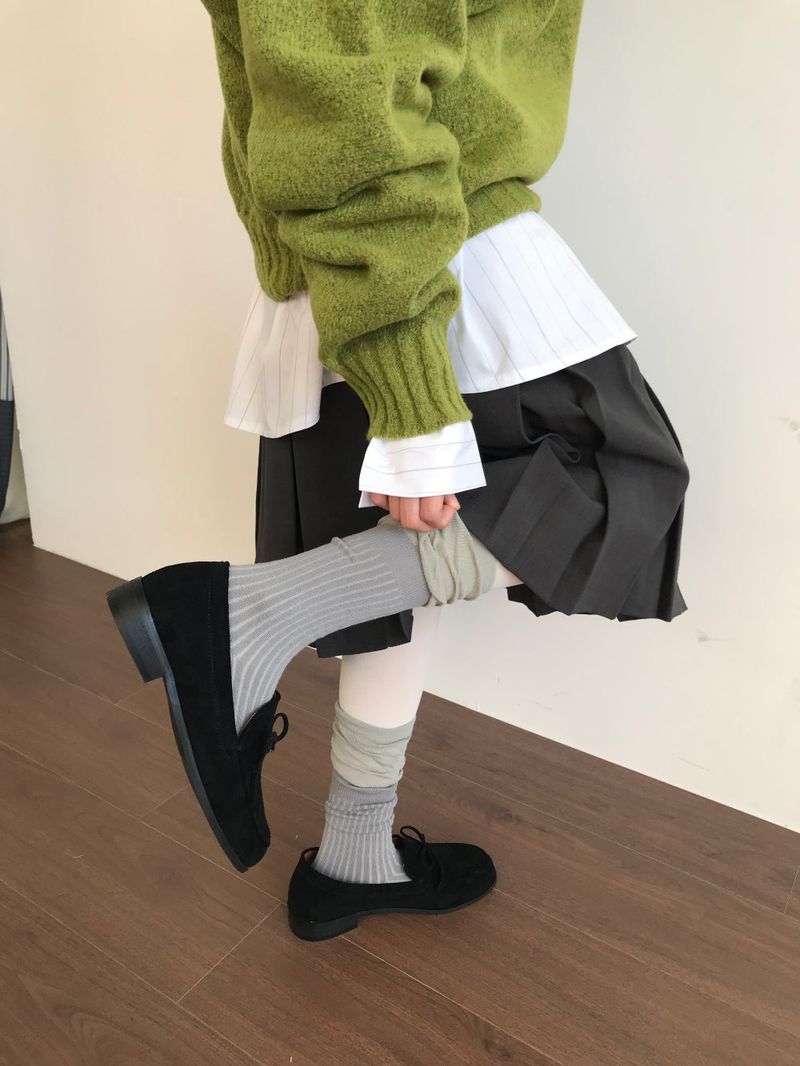 DUGGY（ダギー）の「リブレイヤードニーハイソックス (5 Colors)（ファッション小物）」