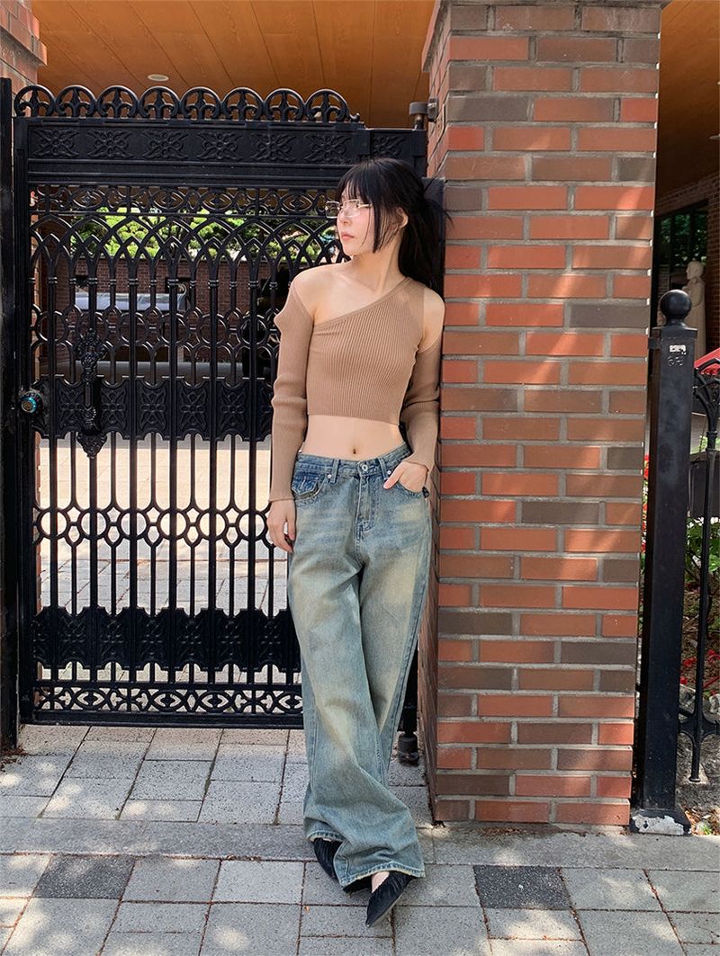 BACK POCKET WIDE JEANS