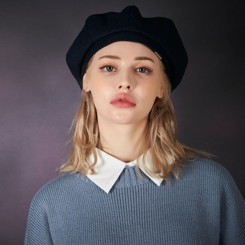 Bold metal tip wool beret NAVY