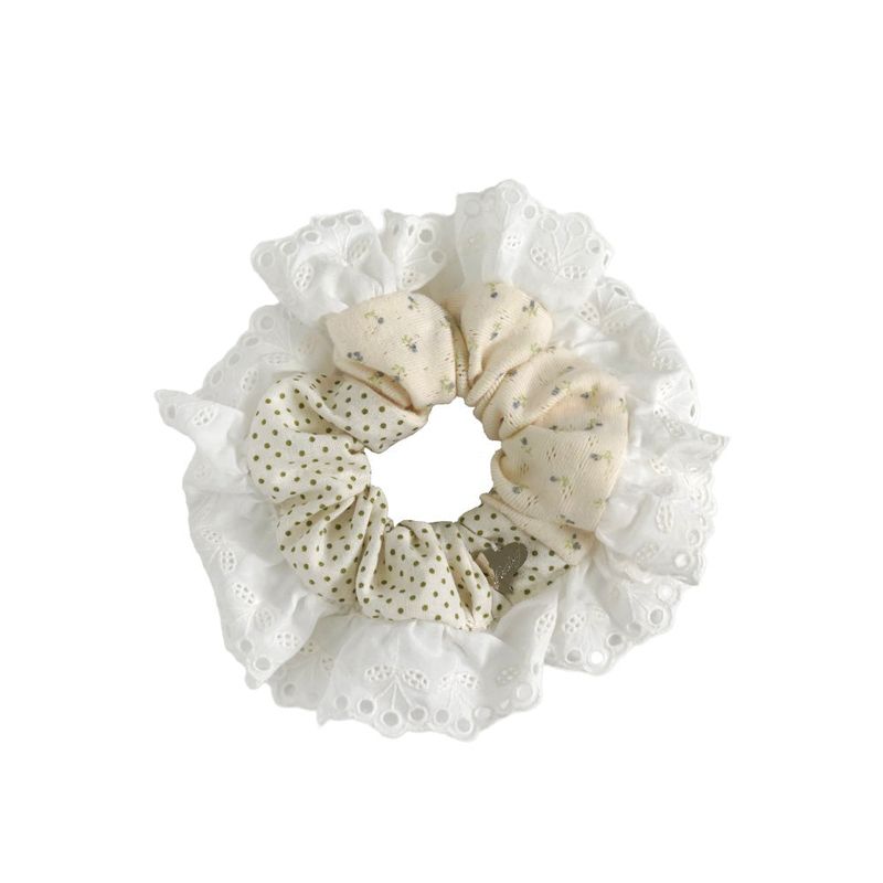 cozing(コジング)の「Lace scrunchie_ivory(Hair Accessories)」