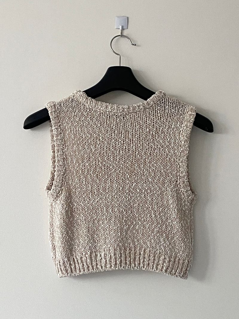 French mix crop knit vest