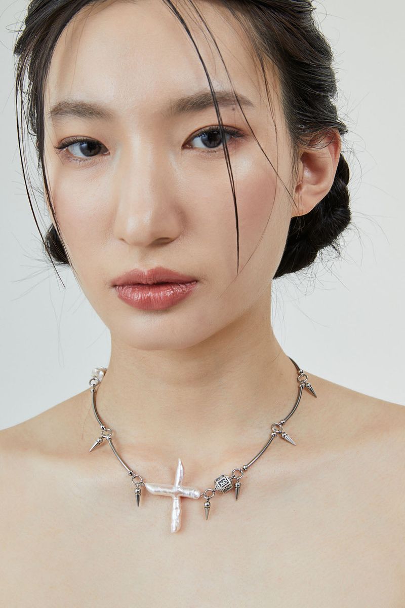 Wave07 horn necklace