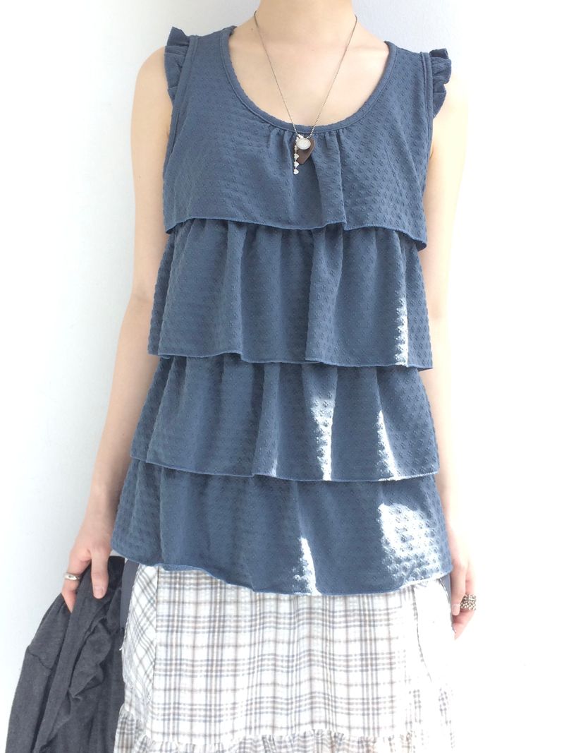 cream checkered pocket skirt