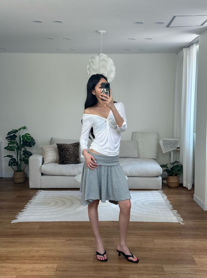 roll mini skirt