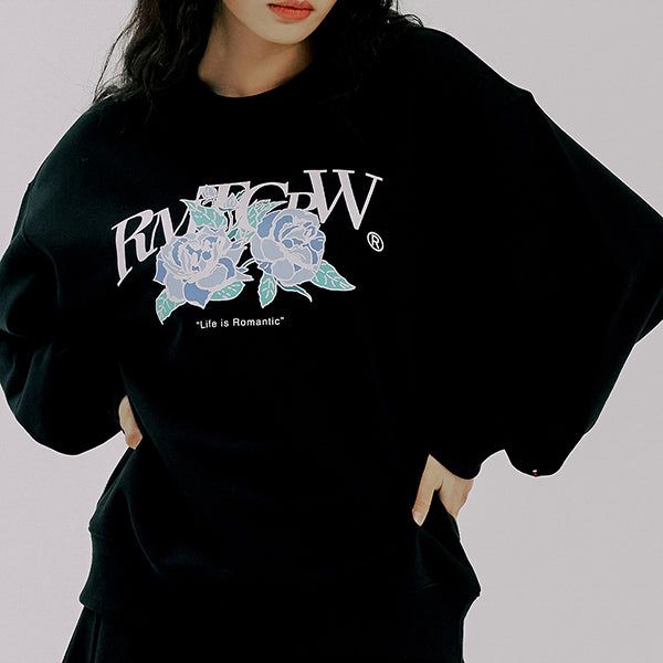 ROMANTIC CROWN（ロマンティッククラウン）の「BLUE ROSE CREWNECK（Tops）」