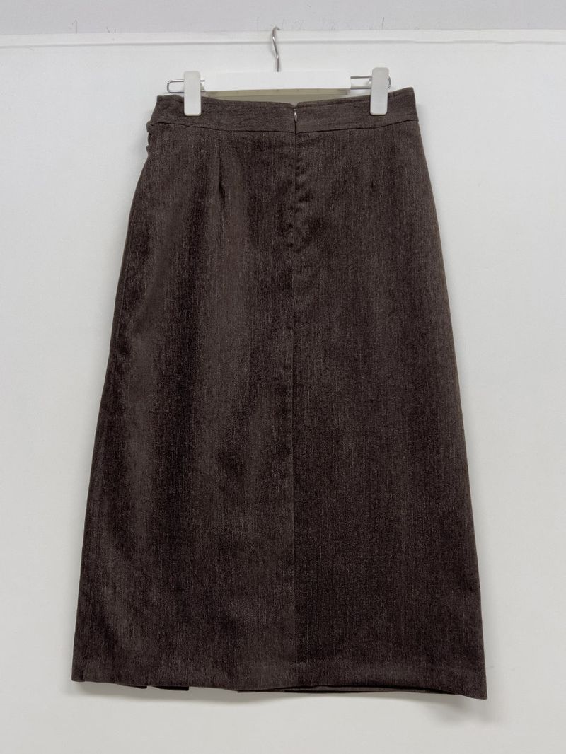 Velour Buckle Pleated Long Skirt
