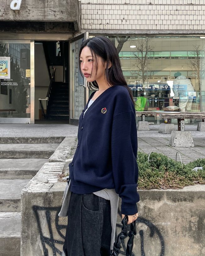 Clash waffle embroidery v-neck cardigan
