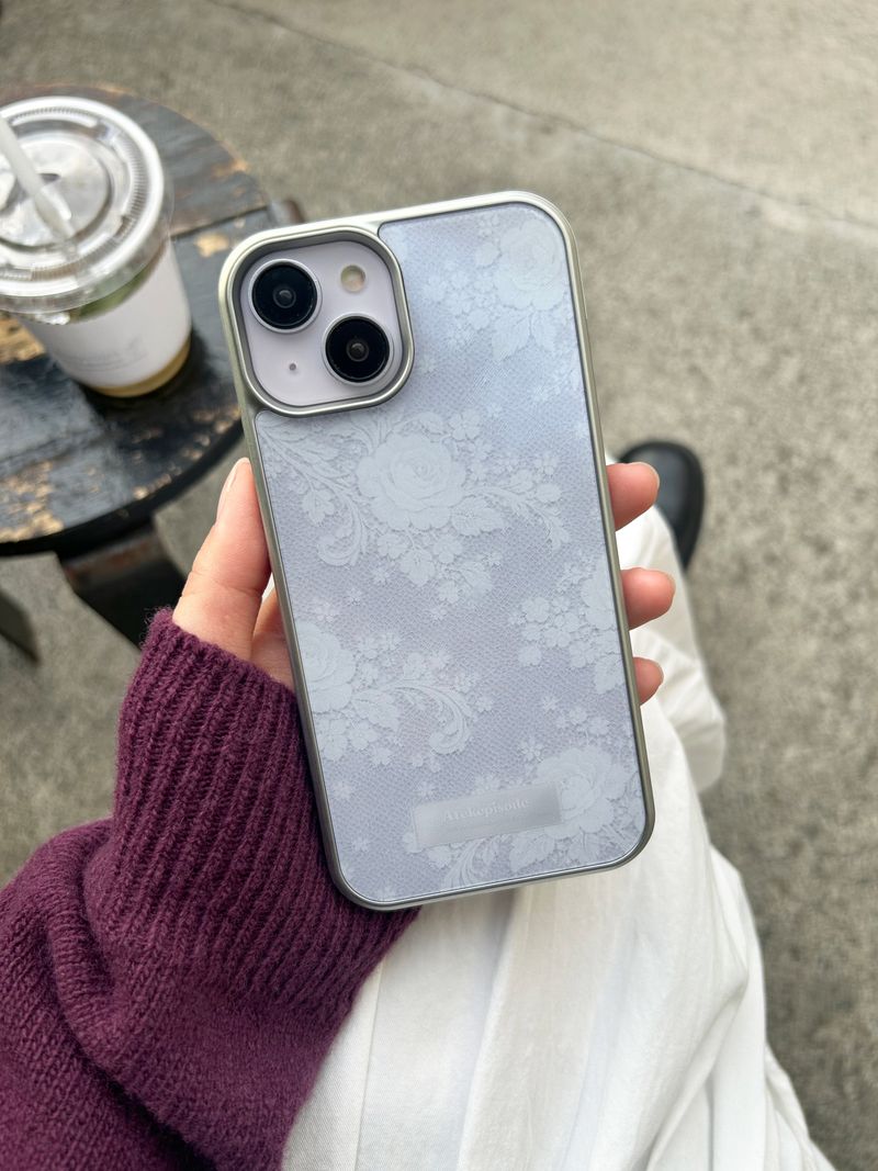Rose Lace Magsafe Silver Glass Bumper Case