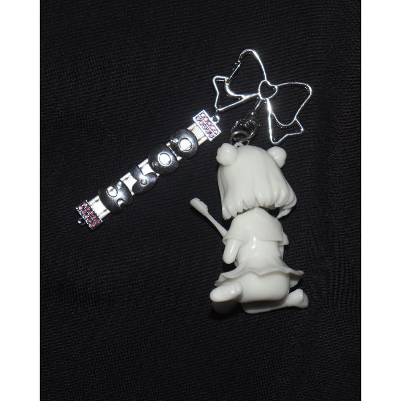 [MADE] Brush girl Statue Keyring (Pigtail)